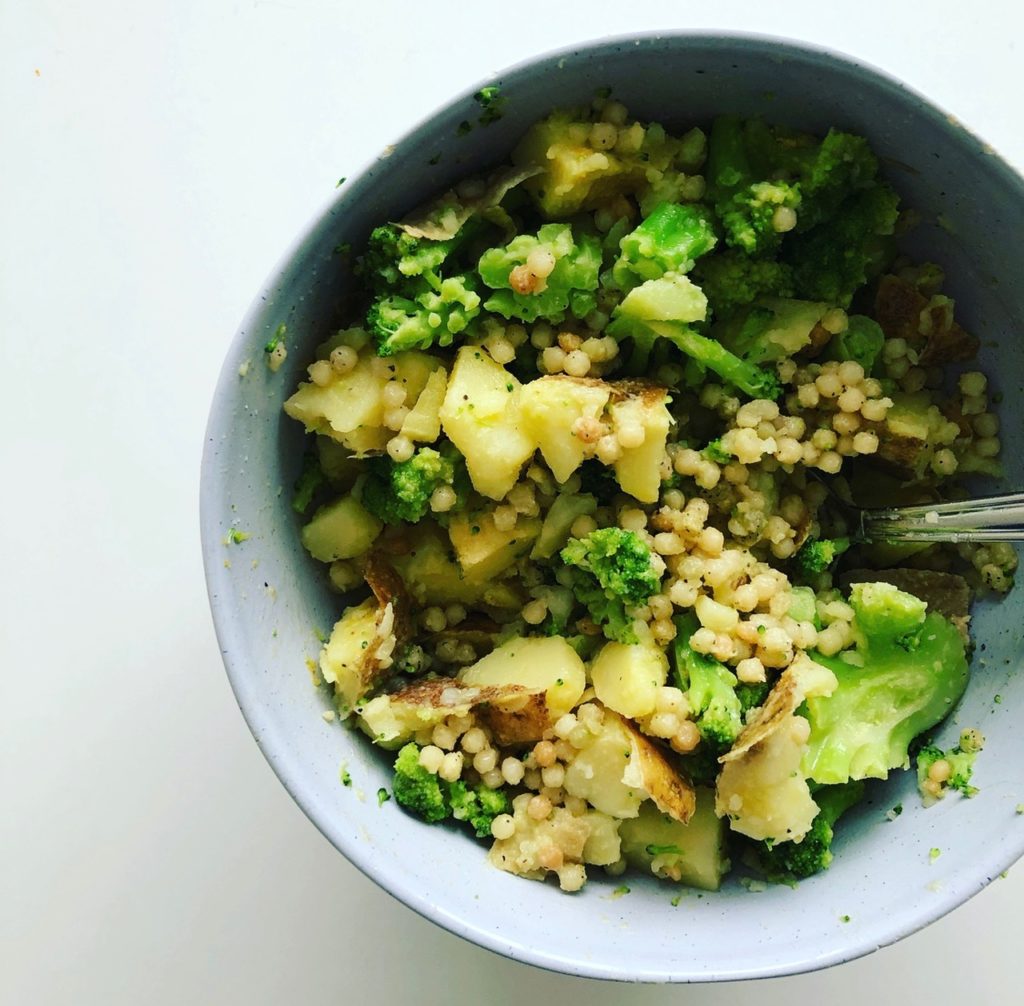 What I Eat As A Nursing Vegan Mom (Postpartum Meal Ideas!)