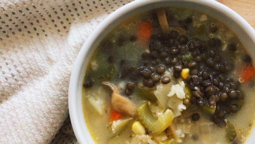 Hearty & Creamy Vegetable & Rice Soup