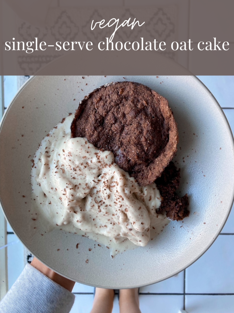 Single-Serving Chocolate Oat Cake